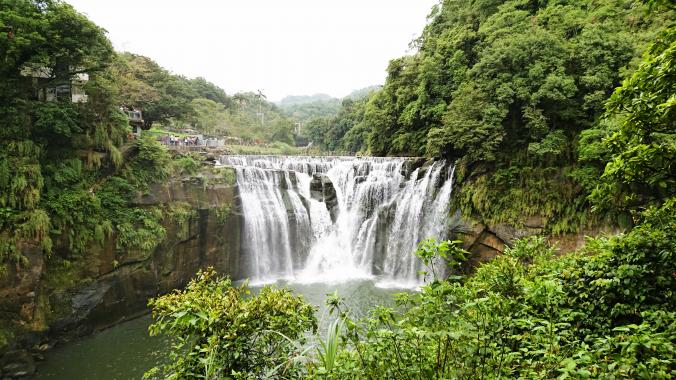 Shifen Waterfall 十分大瀑布 Guide To Taipei Com