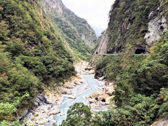 Taroko Swallow Grotto Trail 燕子口步道 Yanzikou Guide To Taipei Com