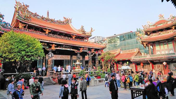 Longshan Temple (龍山寺) | Guide to Taipei.com
