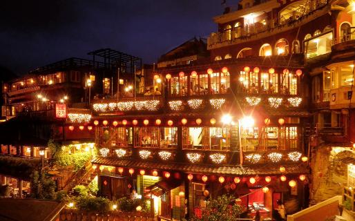 Jiufen Night Scene (九份夜景)