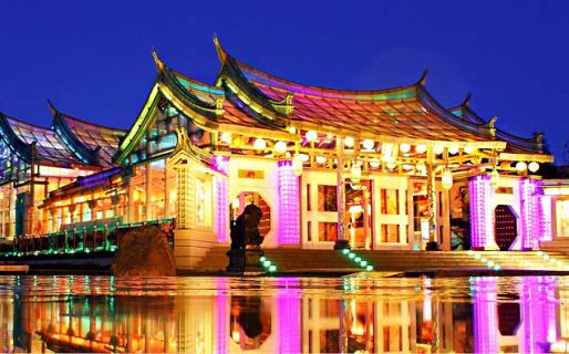 Taiwan Glass Gallery Temple (台灣護聖宮玻璃廟)