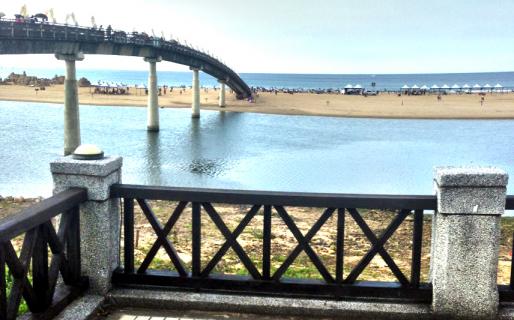 Fulong Beach (福隆海水浴場)