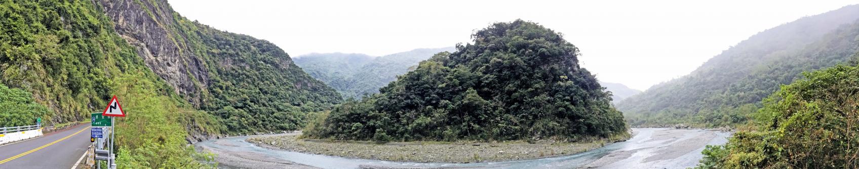 Yushan Nan'an Waterfall (南安瀑布) Yushan Nan'an Waterfall (南安瀑布)